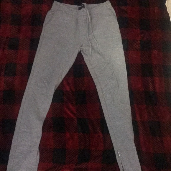 PacSun Joggers - Picture 1 of 3